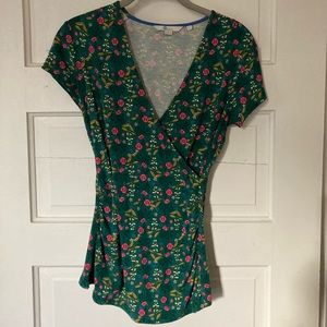 Boden faux wrap tee size 2 dark green with roses